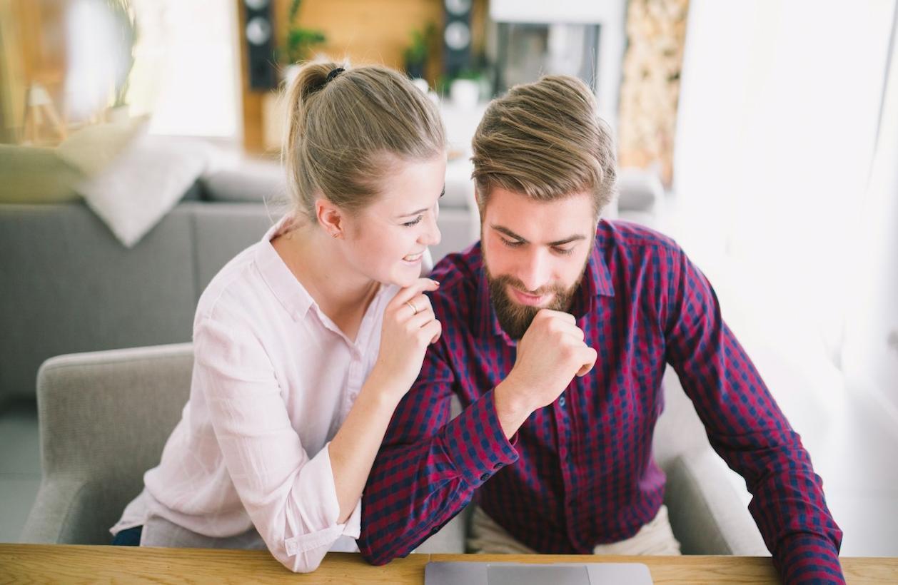 Exploring The Benefits And Risks Of Using 1-Month Loan Products